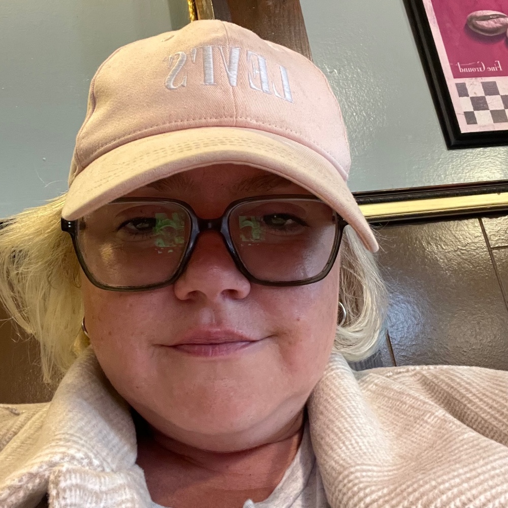 Meet your Posher, Andria